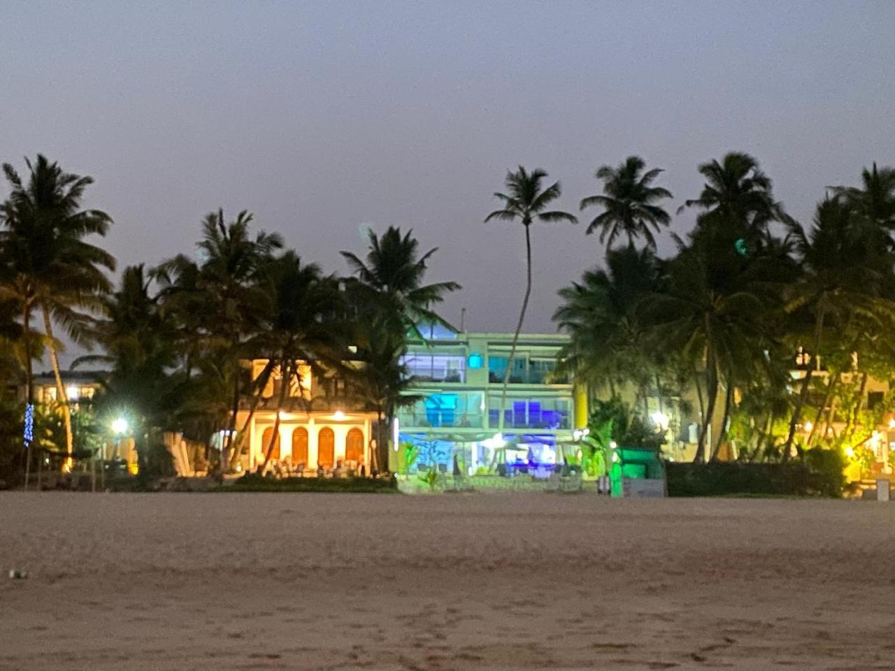 Josan Villa With A Glorious Beach And Sea View Habaraduwa Central المظهر الخارجي الصورة