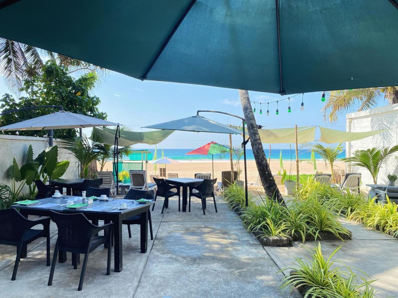 Josan Villa With A Glorious Beach And Sea View Habaraduwa Central المظهر الخارجي الصورة